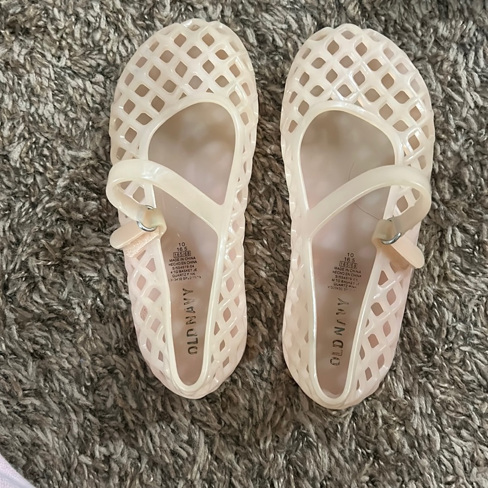 Jelly shoes